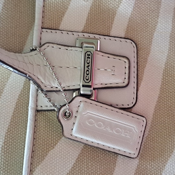 Coach Zebra Purse White and Tan - Picture 2 of 16